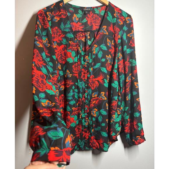 Torrid Women 0 Plus Georgette Pintuck Front Button Floral Long Sleeve Blouse - Picture 4 of 8